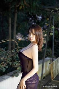 礼拜天海报